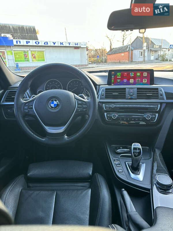 Седан BMW 3 Series 2017 в Виннице