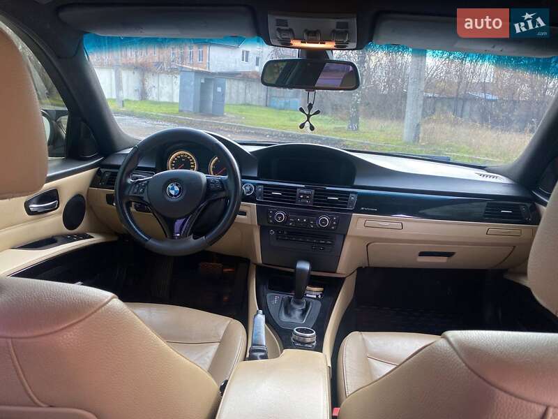 Седан BMW 3 Series 2010 в Черкассах