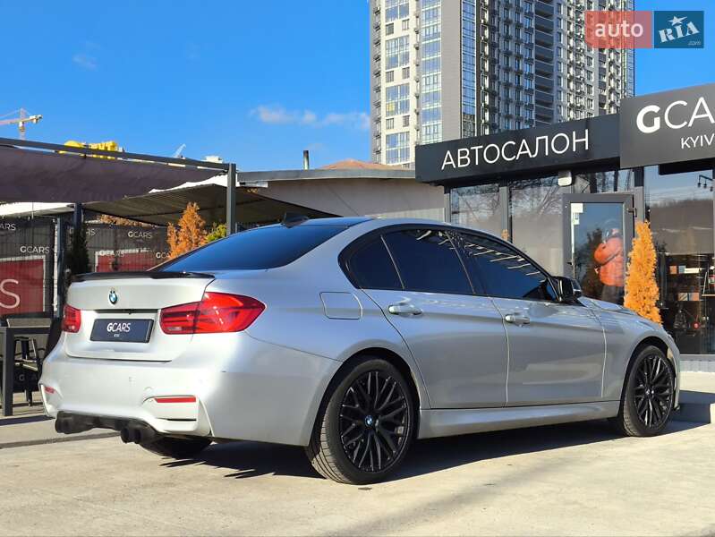 Седан BMW 3 Series 2015 в Киеве