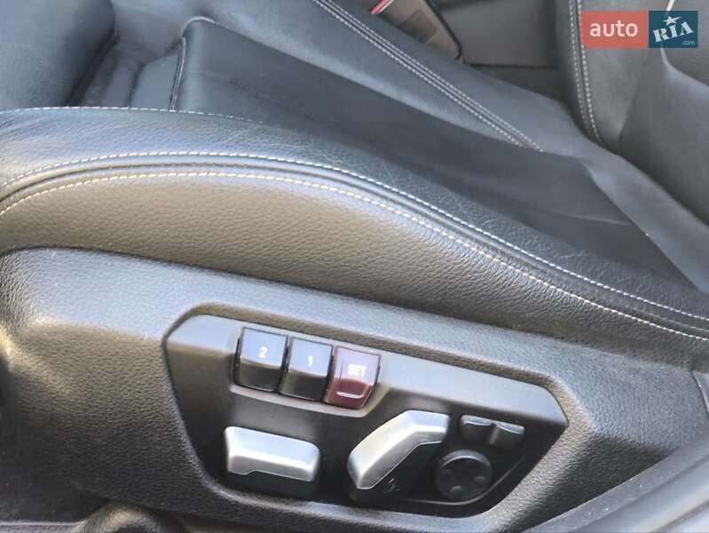 Седан BMW 3 Series 2015 в Киеве