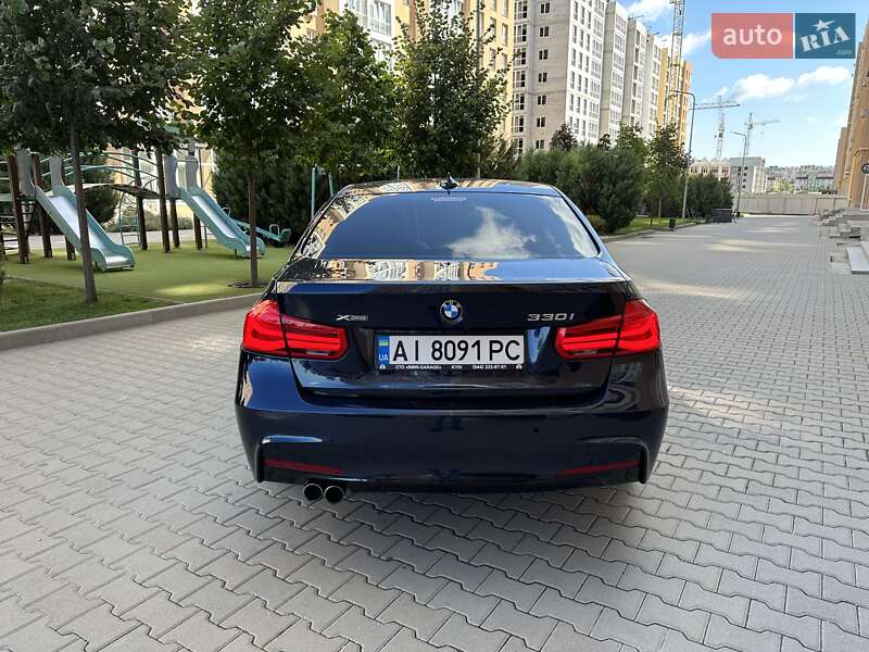 Седан BMW 3 Series 2017 в Киеве