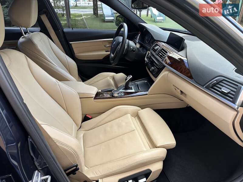 Седан BMW 3 Series 2017 в Киеве
