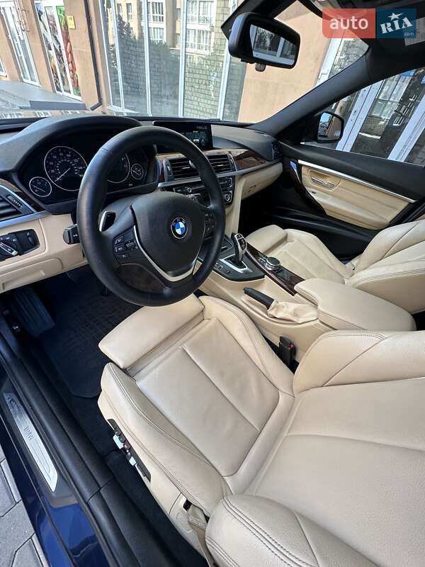 Седан BMW 3 Series 2017 в Киеве