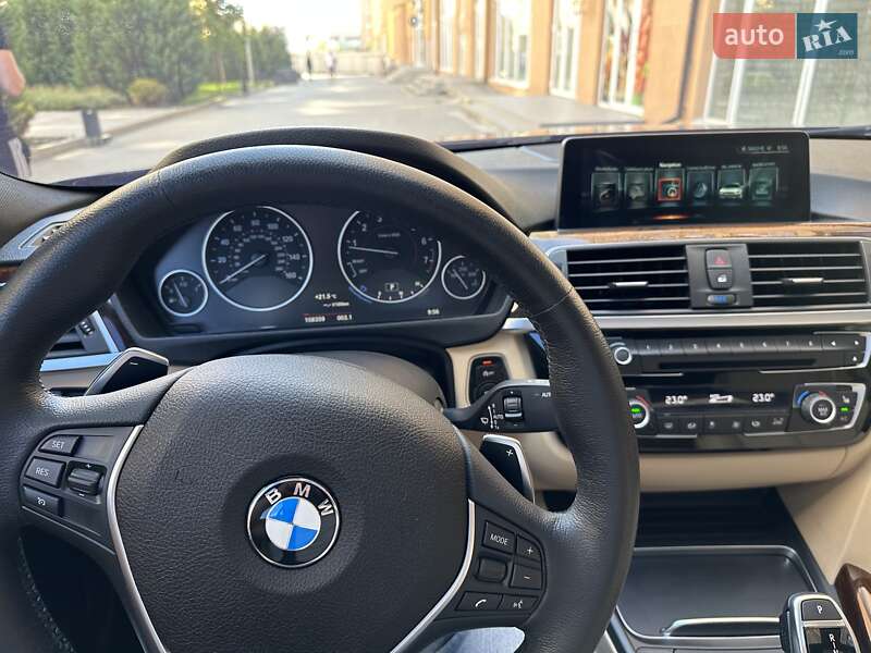 Седан BMW 3 Series 2017 в Киеве