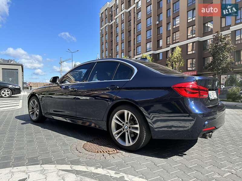 Седан BMW 3 Series 2017 в Киеве