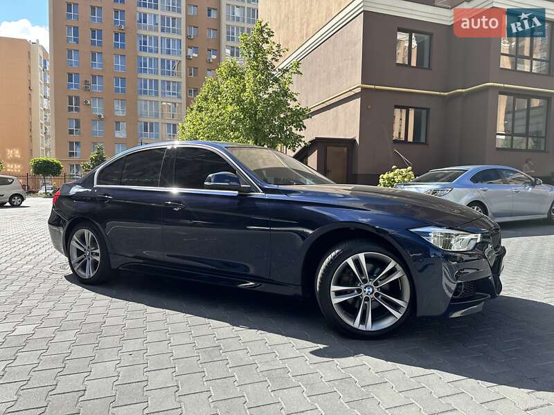 Седан BMW 3 Series 2017 в Киеве