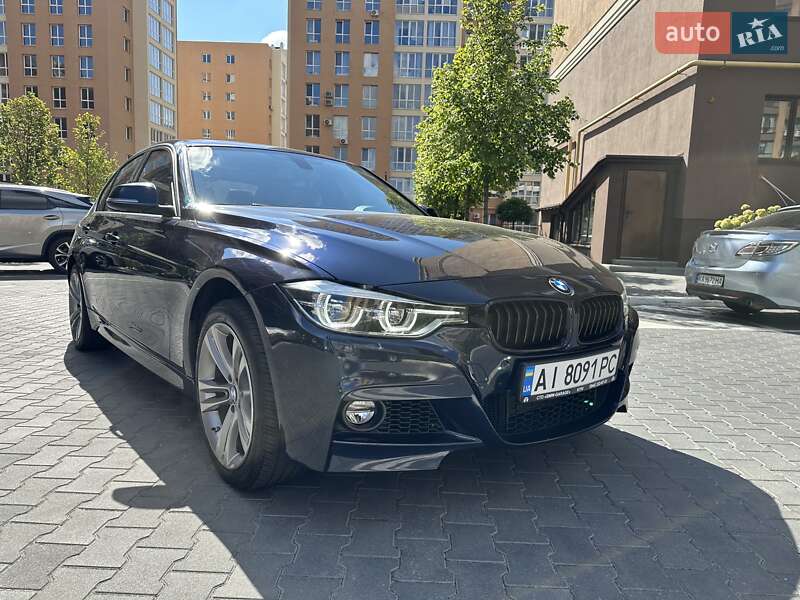 Седан BMW 3 Series 2017 в Киеве