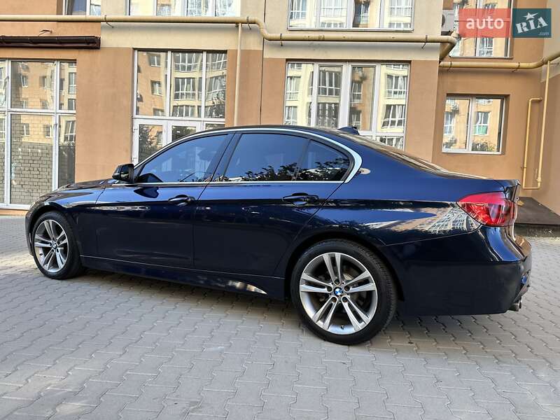 Седан BMW 3 Series 2017 в Киеве
