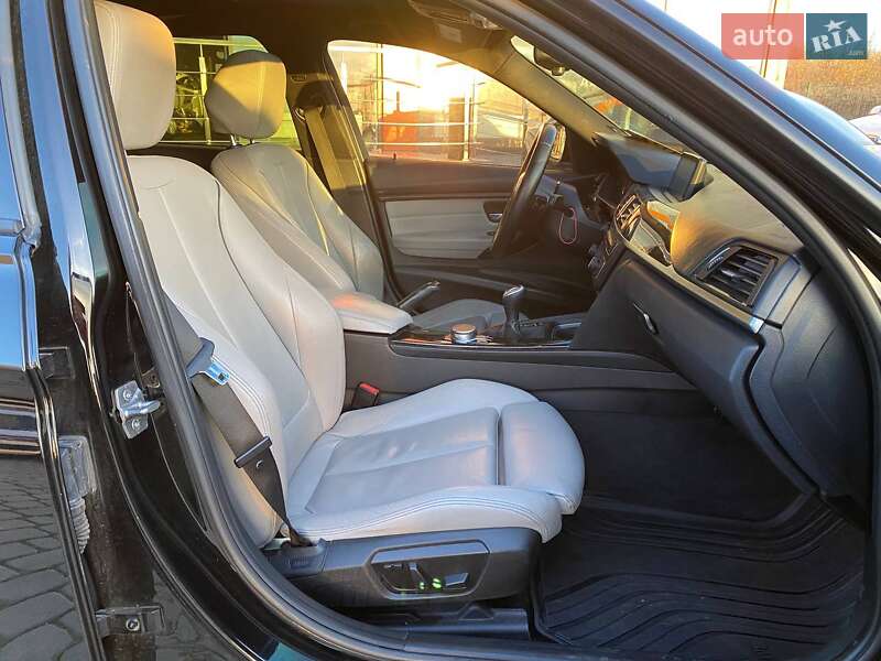 Седан BMW 3 Series 2013 в Львове