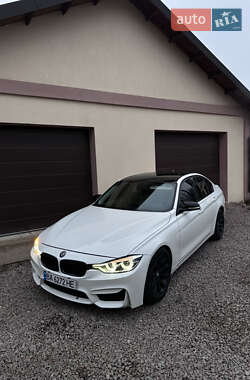 Седан BMW 3 Series 2014 в Глухове