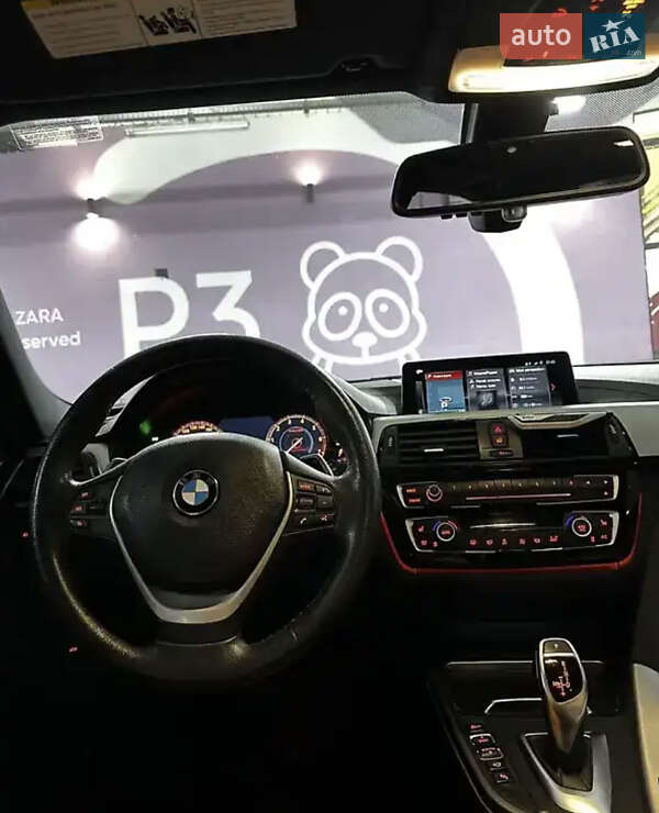 Седан BMW 3 Series 2018 в Киеве
