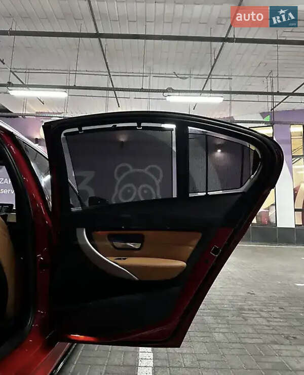 Седан BMW 3 Series 2018 в Киеве