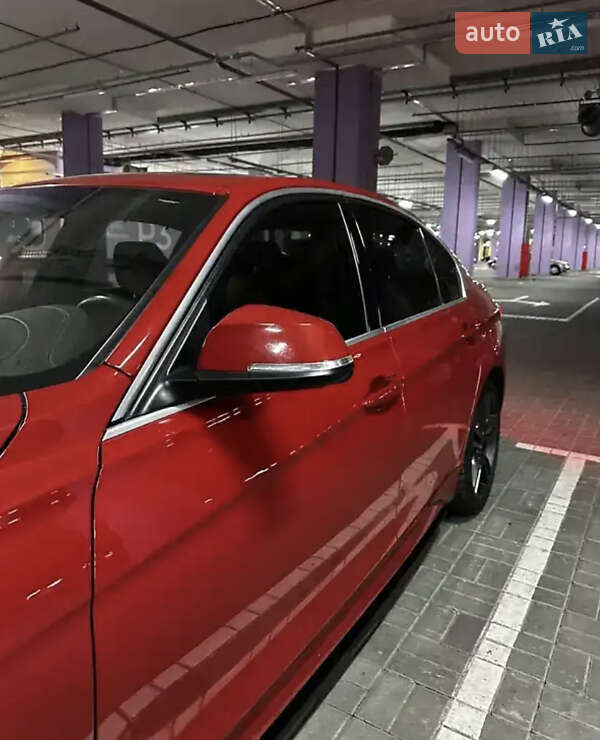 Седан BMW 3 Series 2018 в Киеве