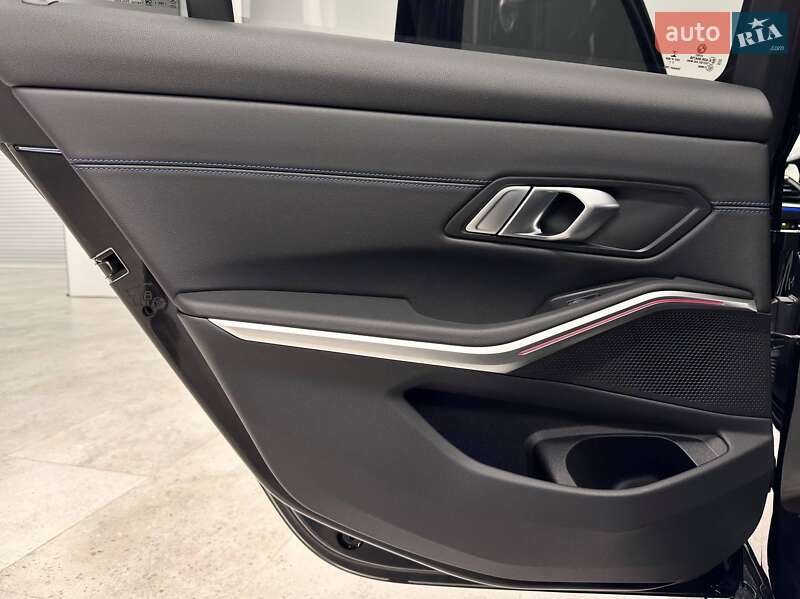 Седан BMW 3 Series 2022 в Киеве