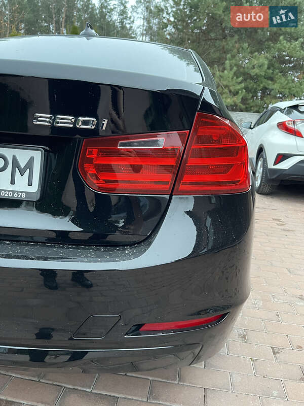 Седан BMW 3 Series 2013 в Киеве