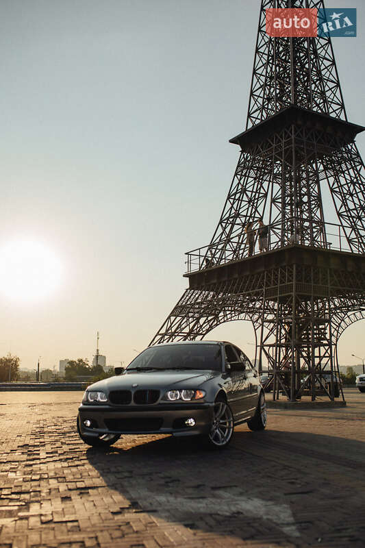 Седан BMW 3 Series 2004 в Харькове