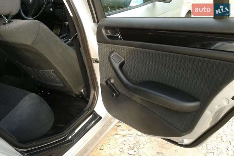 Седан BMW 3 Series 1999 в Баштанке