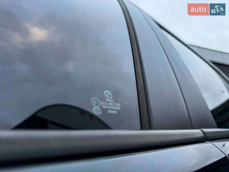 Седан BMW 3 Series 2012 в Черкассах