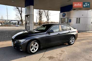 Седан BMW 3 Series 2015 в Кременчуге