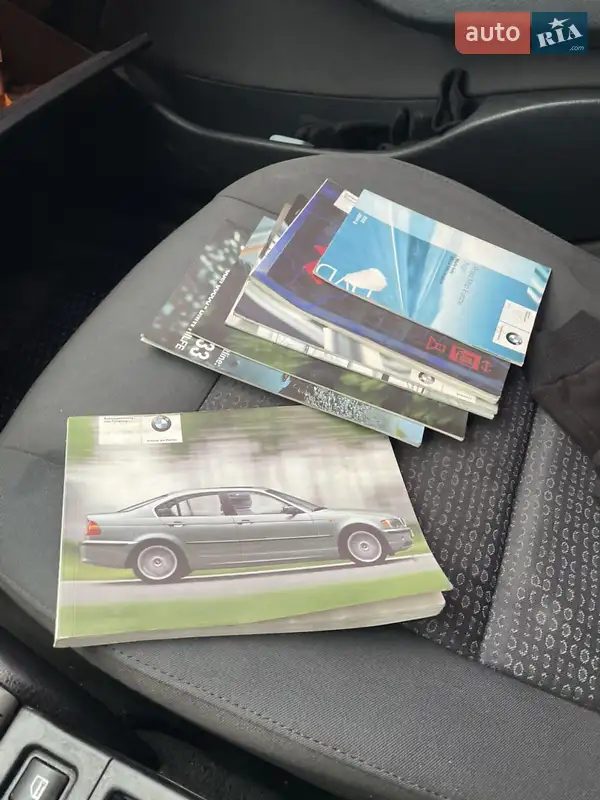 Седан BMW 3 Series 2004 в Львове документ