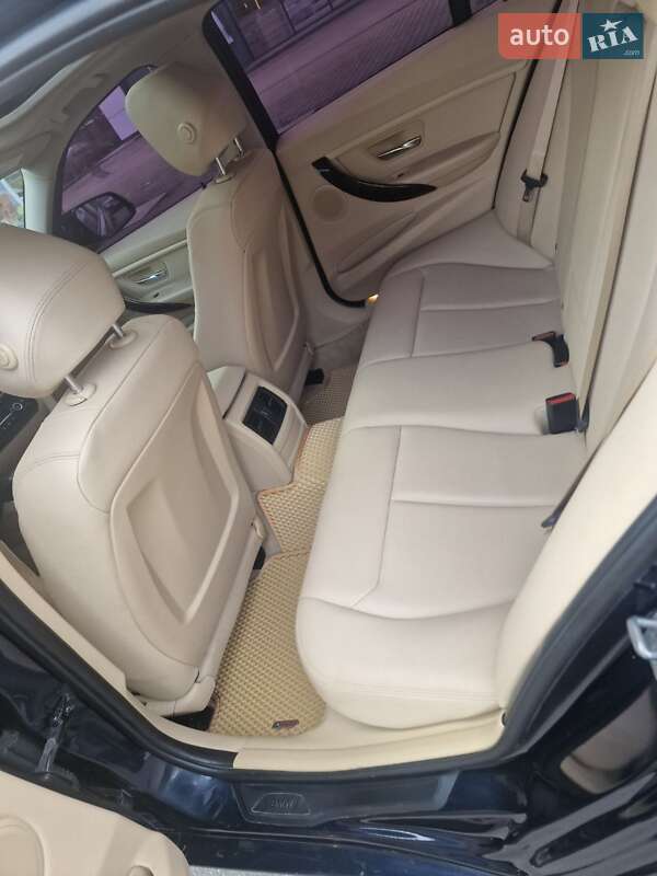 Седан BMW 3 Series 2013 в Днепре