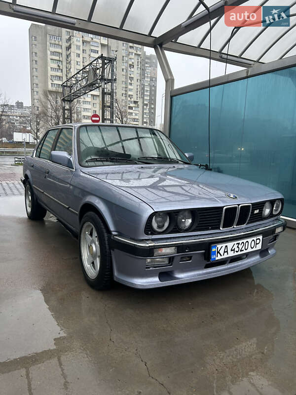 Седан BMW 3 Series 1987 в Киеве