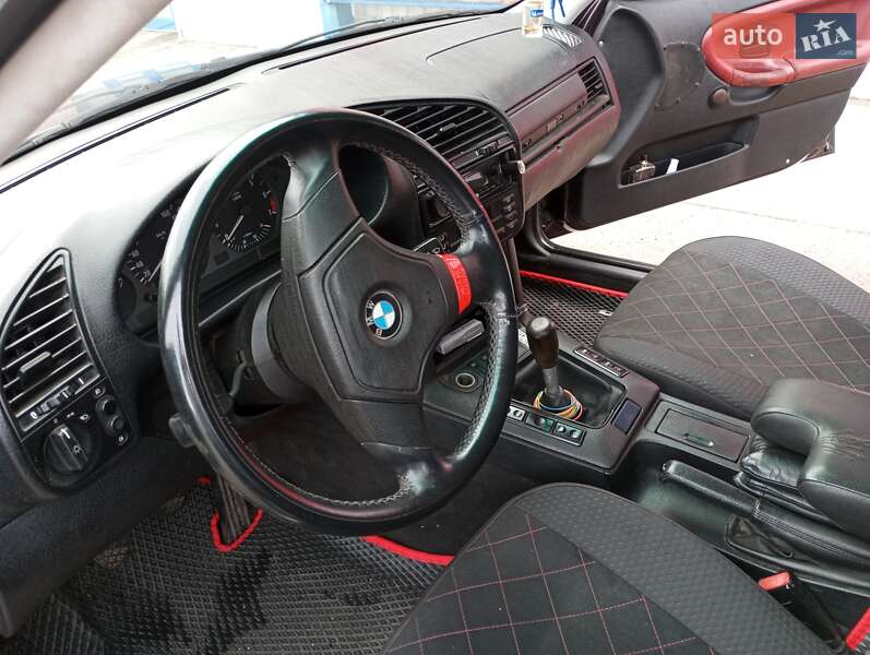 Седан BMW 3 Series 1997 в Сумах