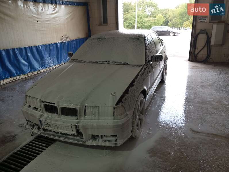 Седан BMW 3 Series 1997 в Сумах