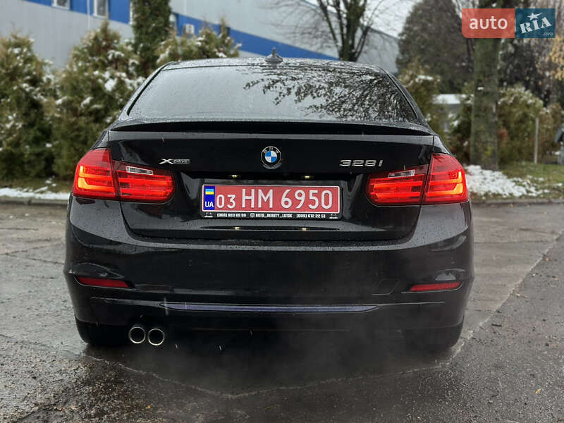 Седан BMW 3 Series 2015 в Луцьку
