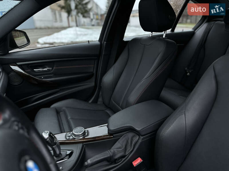 Седан BMW 3 Series 2015 в Луцьку