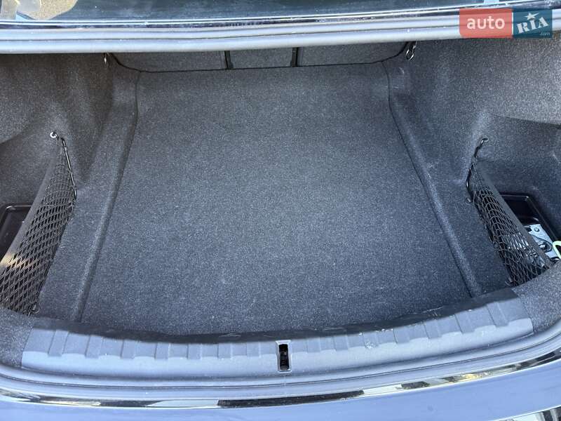 Седан BMW 3 Series 2021 в Львове