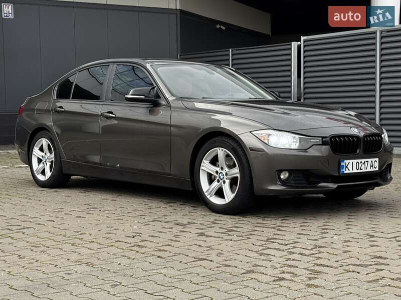 Седан BMW 3 Series 2013 в Киеве