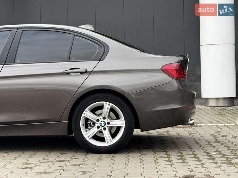 Седан BMW 3 Series 2013 в Киеве