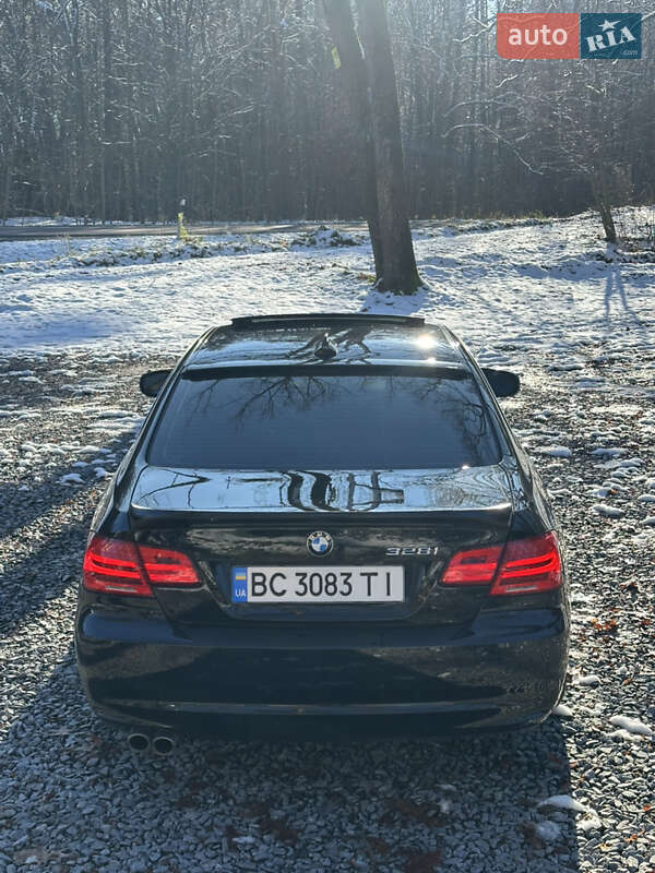 Купе BMW 3 Series 2010 в Львове фото 9 Купе BMW 3 Series 2010 в Львове