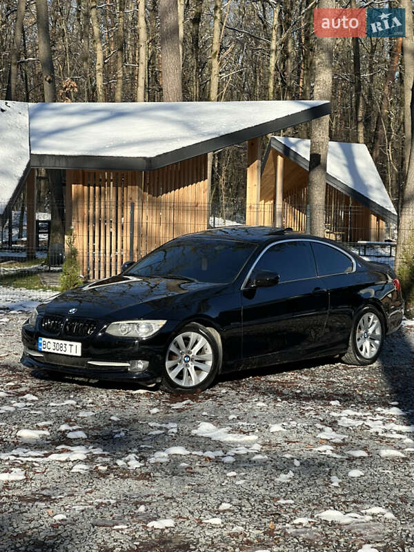 Купе BMW 3 Series 2010 в Львове фото 17 Купе BMW 3 Series 2010 в Львове