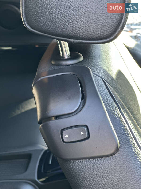 Купе BMW 3 Series 2010 в Львове фото 40 Купе BMW 3 Series 2010 в Львове