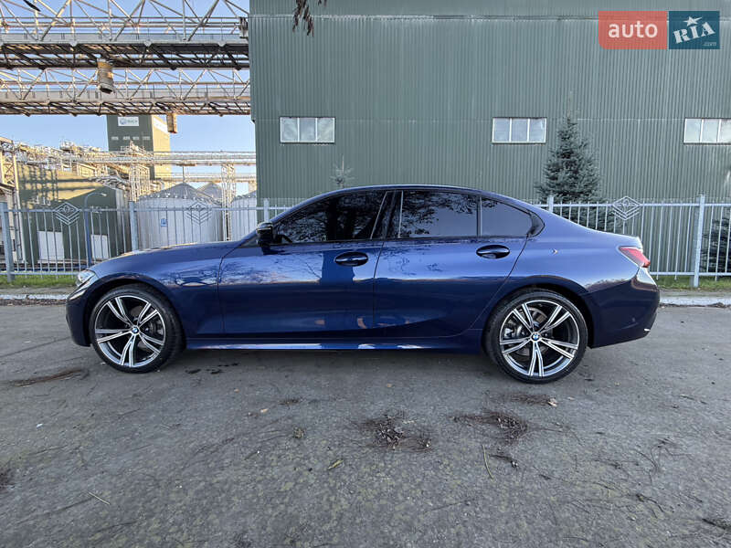 Седан BMW 3 Series 2019 в Кременчуге