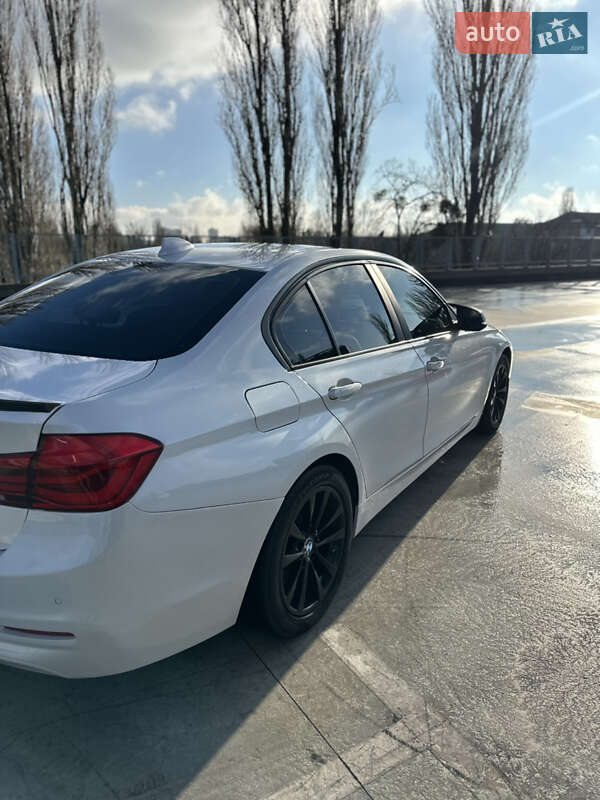 Седан BMW 3 Series 2015 в Киеве фото 10 Седан BMW 3 Series 2015 в Киеве