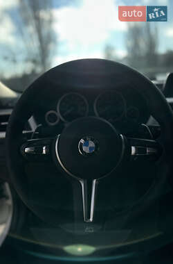 Седан BMW 3 Series 2015 в Киеве