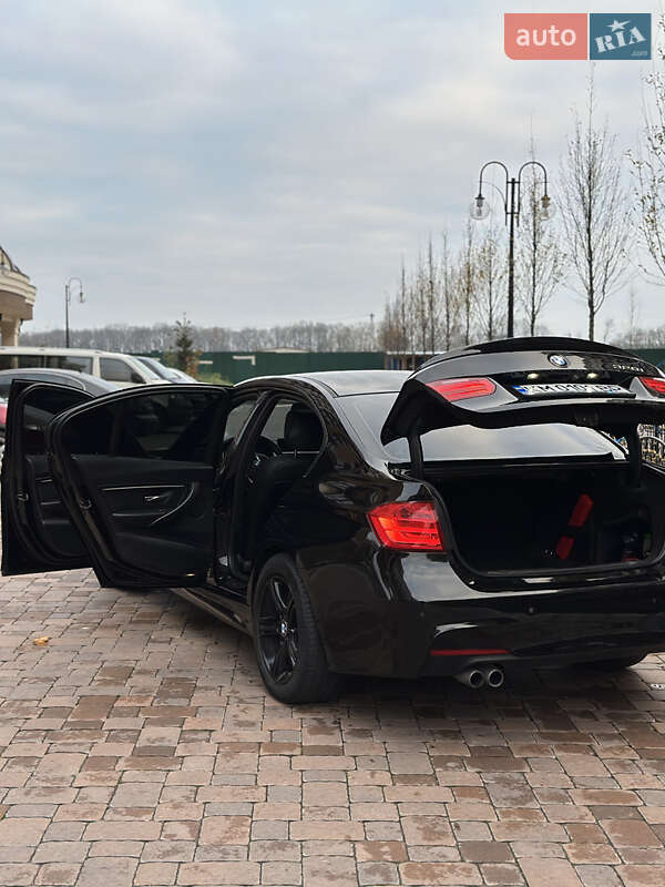Седан BMW 3 Series 2014 в Киеве