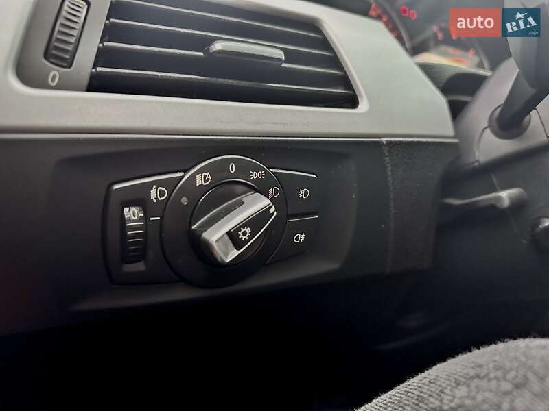 Универсал BMW 3 Series 2009 в Хмельнике фото 11 Универсал BMW 3 Series 2009 в Хмельнике