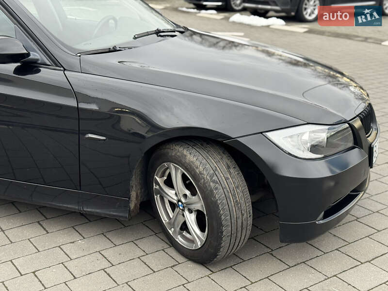 Седан BMW 3 Series 2005 в Ивано-Франковске