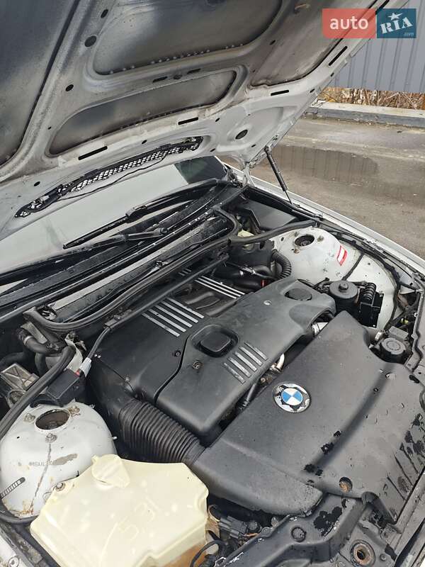 Седан BMW 3 Series 2001 в Полтаві