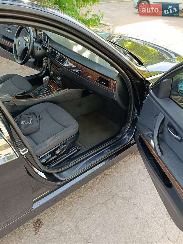 Седан BMW 3 Series 2007 в Чернигове