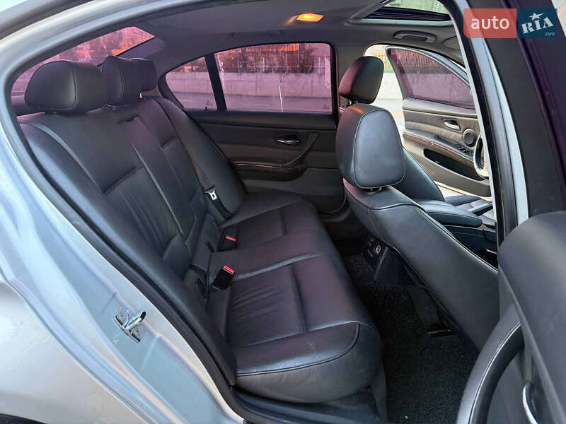 Седан BMW 3 Series 2006 в Киеве