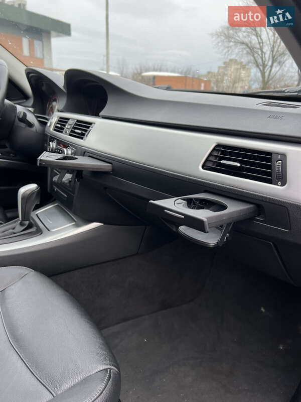 Седан BMW 3 Series 2010 в Львове фото 25 Седан BMW 3 Series 2010 в Львове