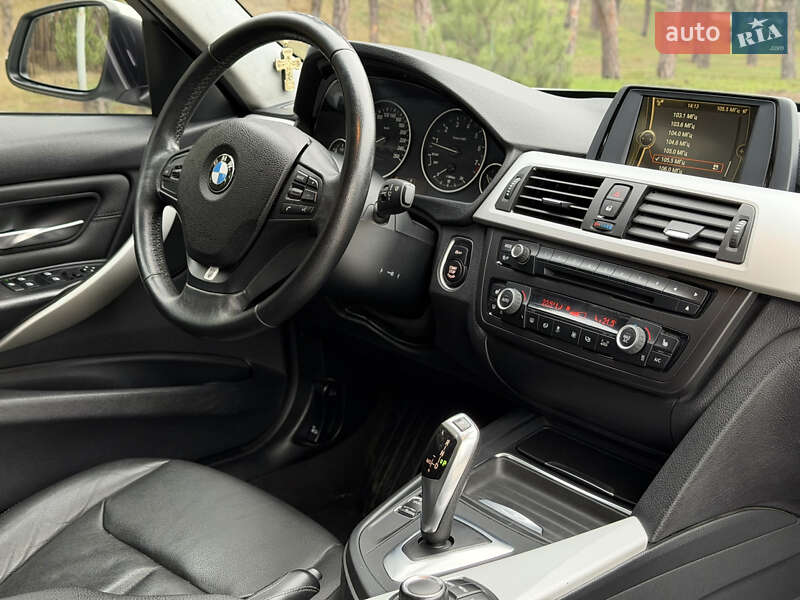 Седан BMW 3 Series 2012 в Киеве фото 28 Седан BMW 3 Series 2012 в Киеве