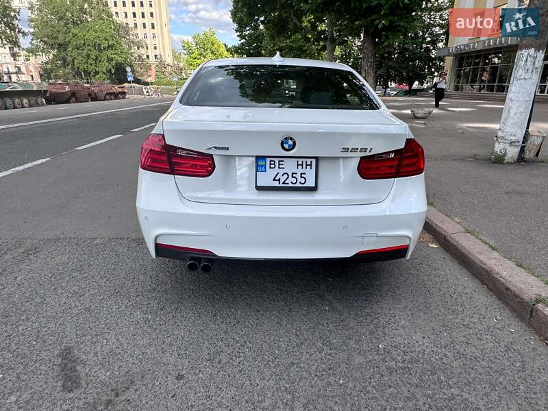 Седан BMW 3 Series 2015 в Николаеве
