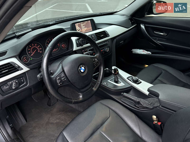 Седан BMW 3 Series 2013 в Одессе