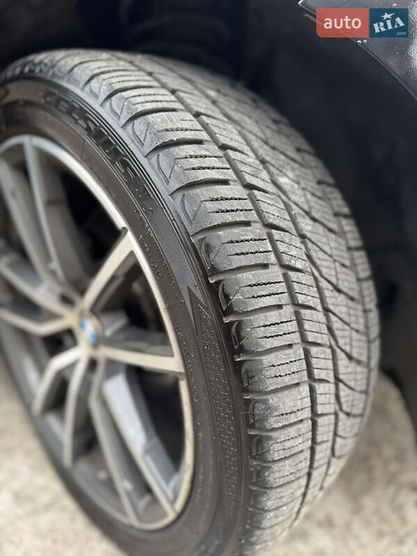 Седан BMW 3 Series 2020 в Киеве